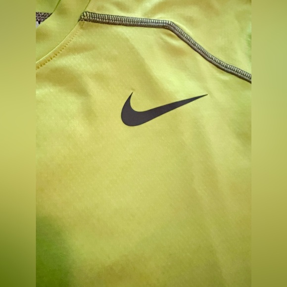 Men’s Nike Pro Combat Dri-Fit Fitted Shirt, Size XL, Yellow & Gray, Pre-Owned - Picture 4 of 11